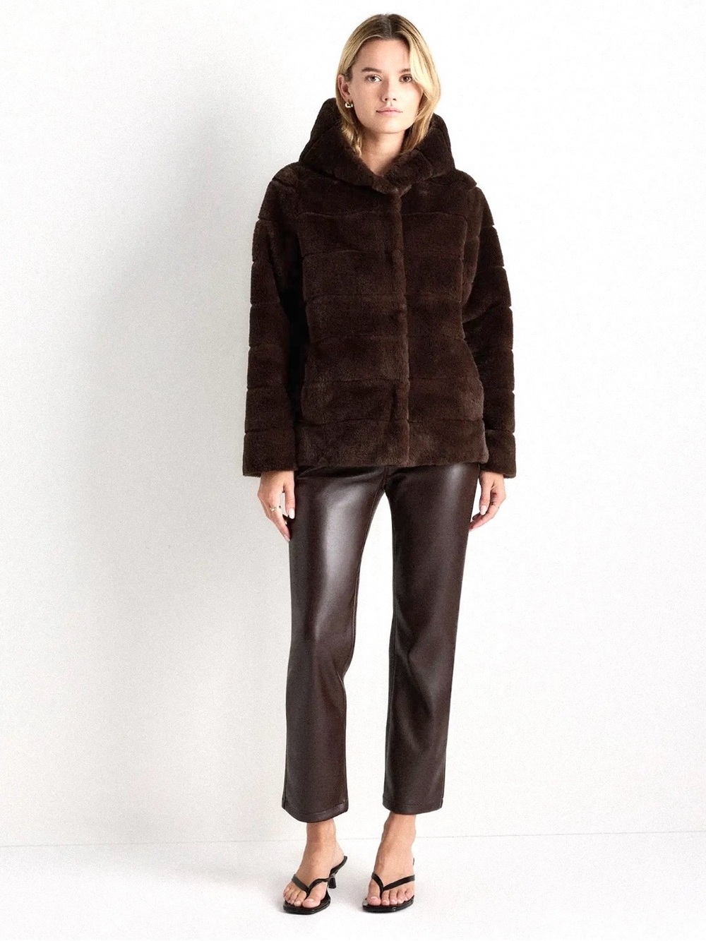 NWT Quince Hooded Faux Fur Jacket in Coffee Bean Brown Size Large - Picture 8 of 11